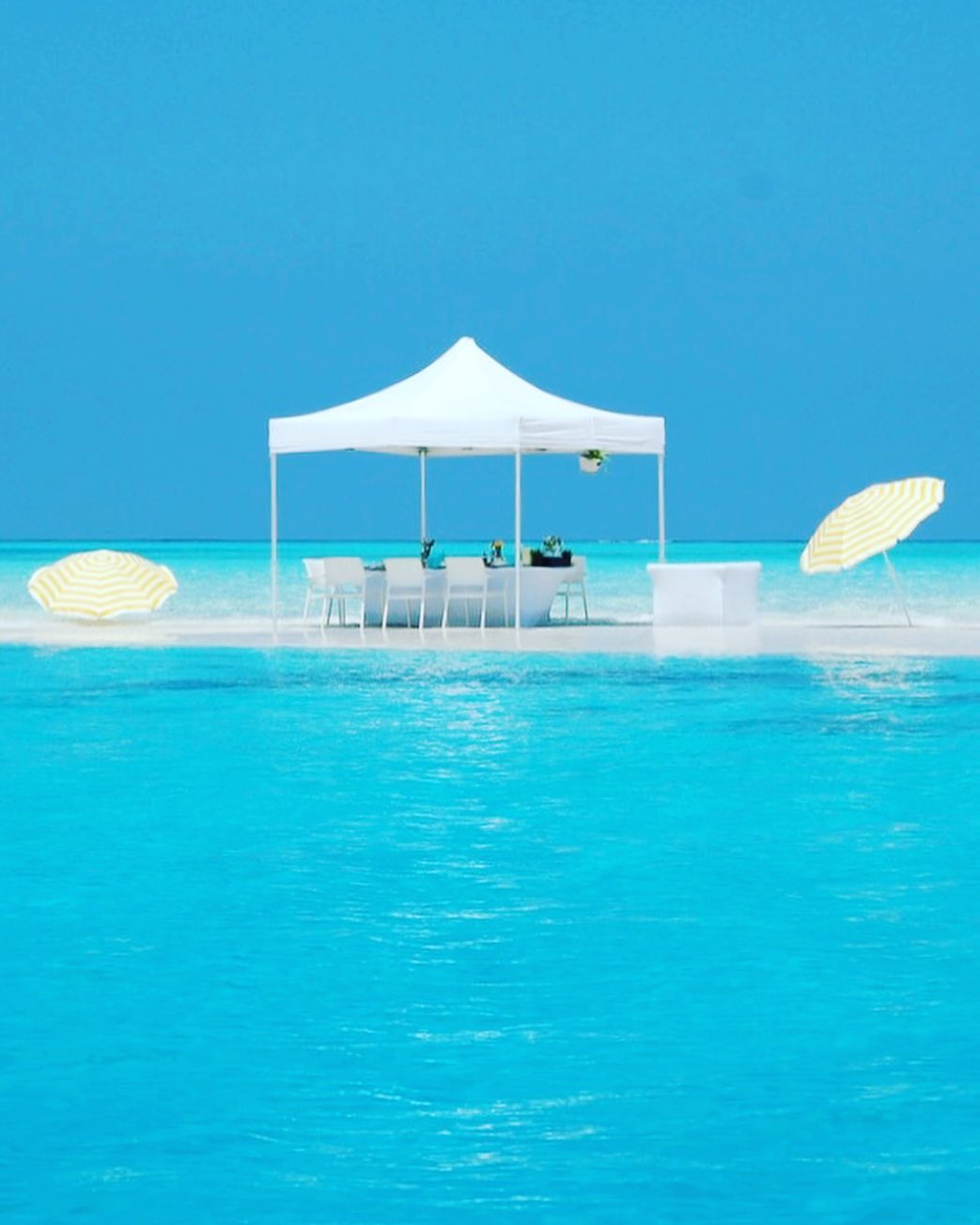 Sandbank Picnic